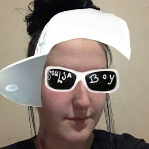 Meet your Posher, Leigh